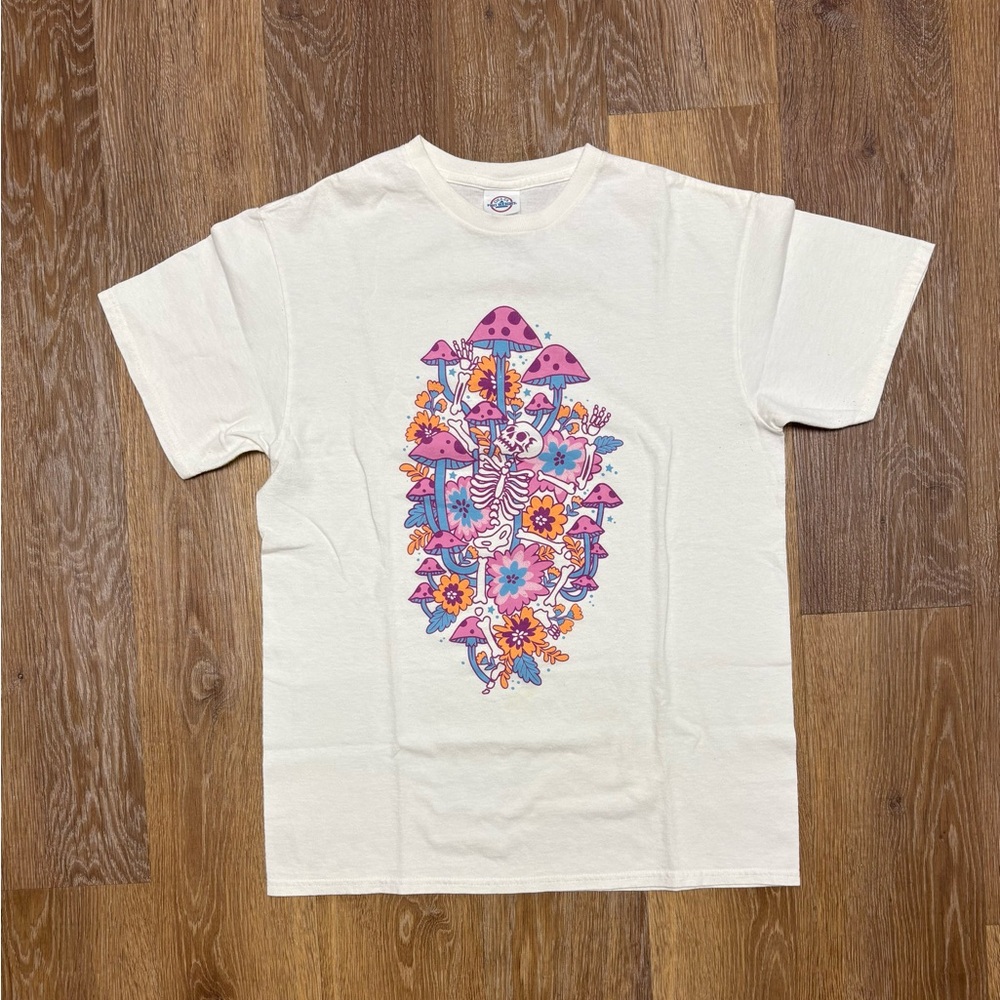 Delta Cream Short-Sleeve T-Shirt with Pink & Orange Graphic